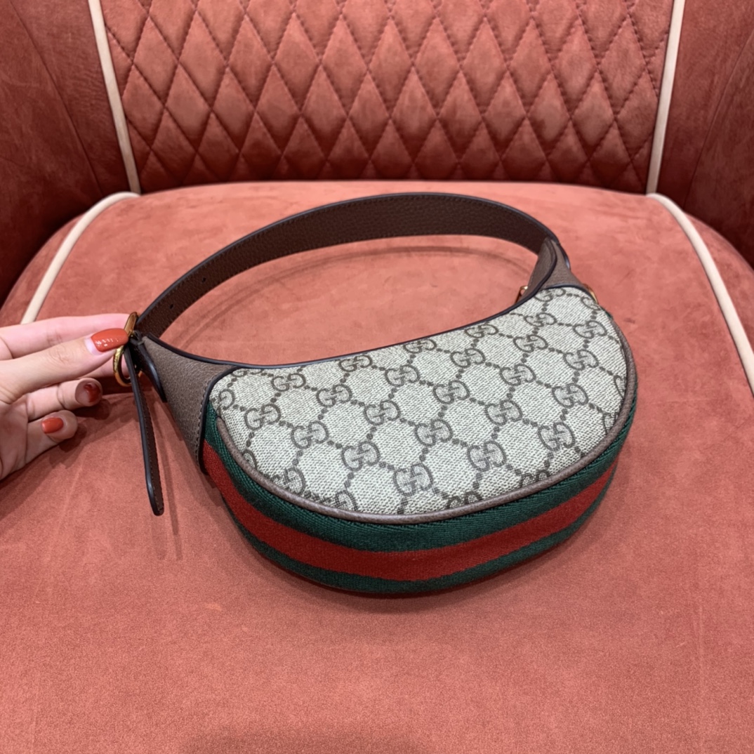 GUCCI 𝙊𝙥𝙝𝙞𝙙𝙞𝙖 crescent underarm bag #658551