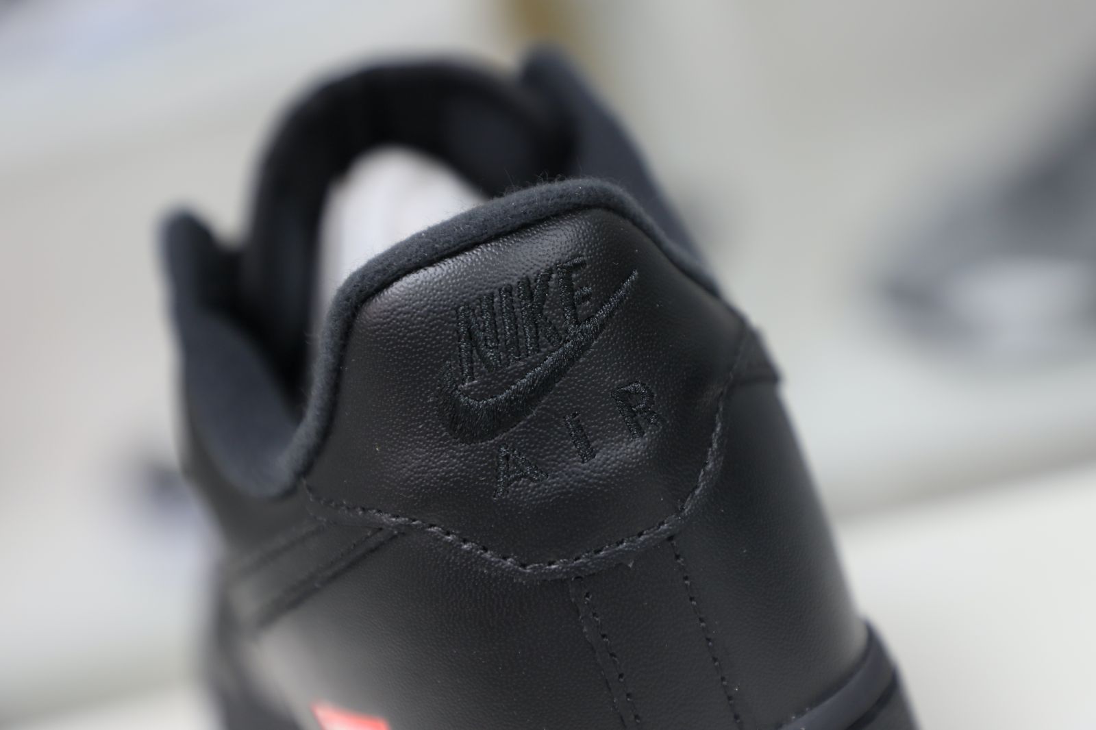 Supreme Nike Air Force 1 Low box logo
