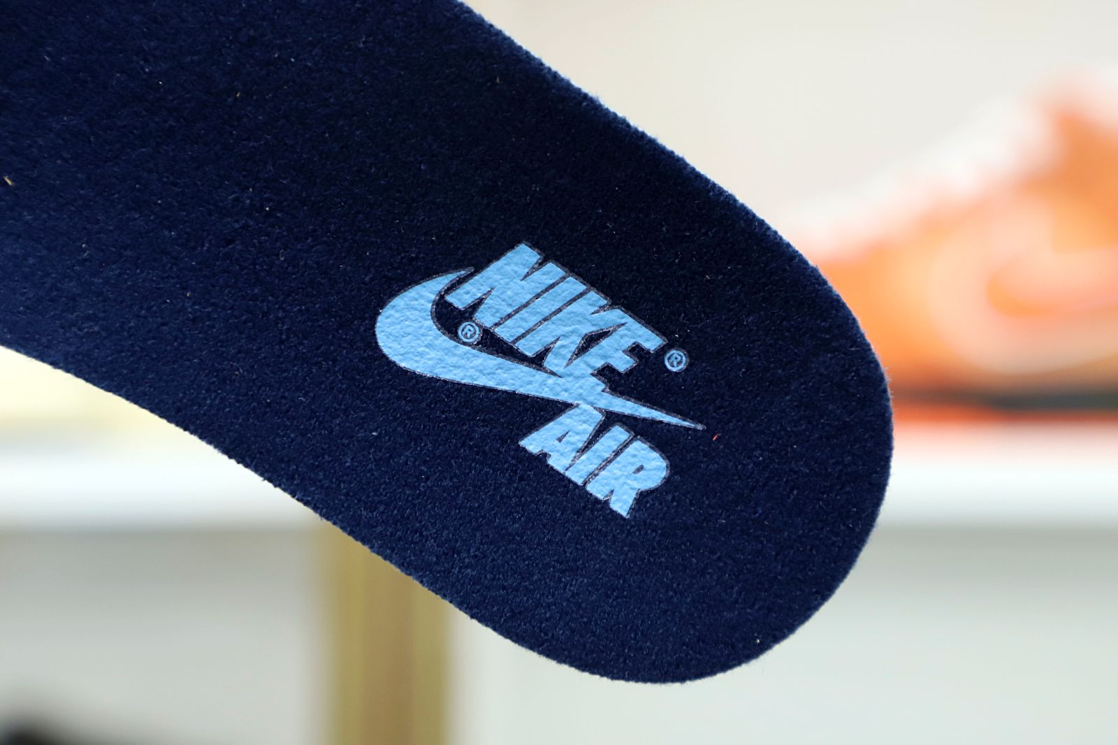 WMNS AIR JORDAN 1 RETRO HIGH OG BLUE CHILL