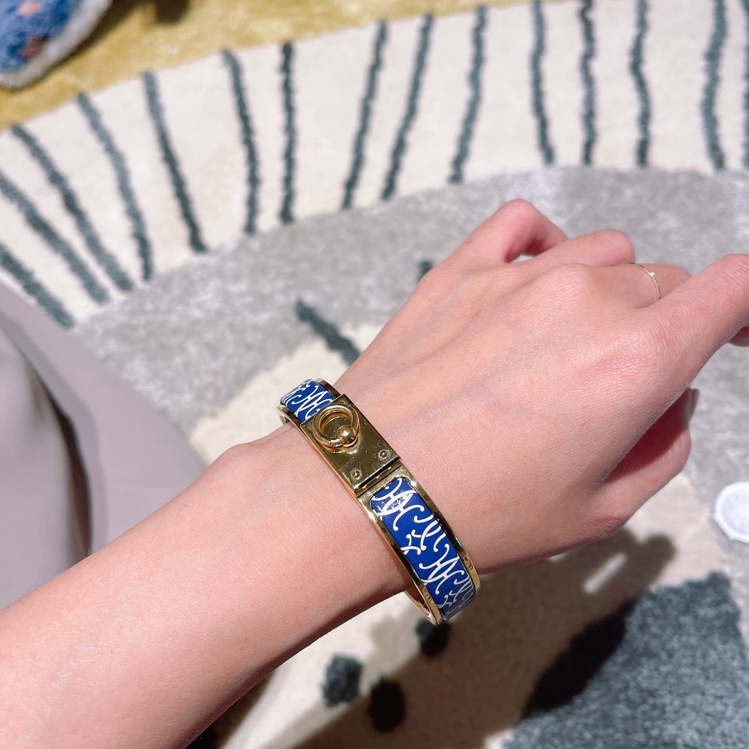 Hermes bracelet