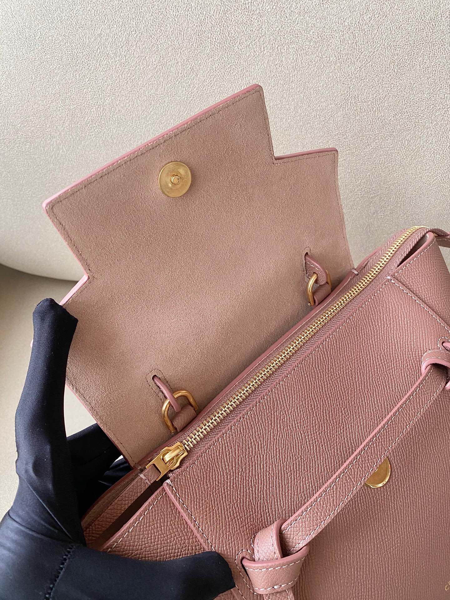 𝐂𝐞𝐥𝐢𝐧𝐞 Belt Bag Catfish Bag Small Grained Calfskin