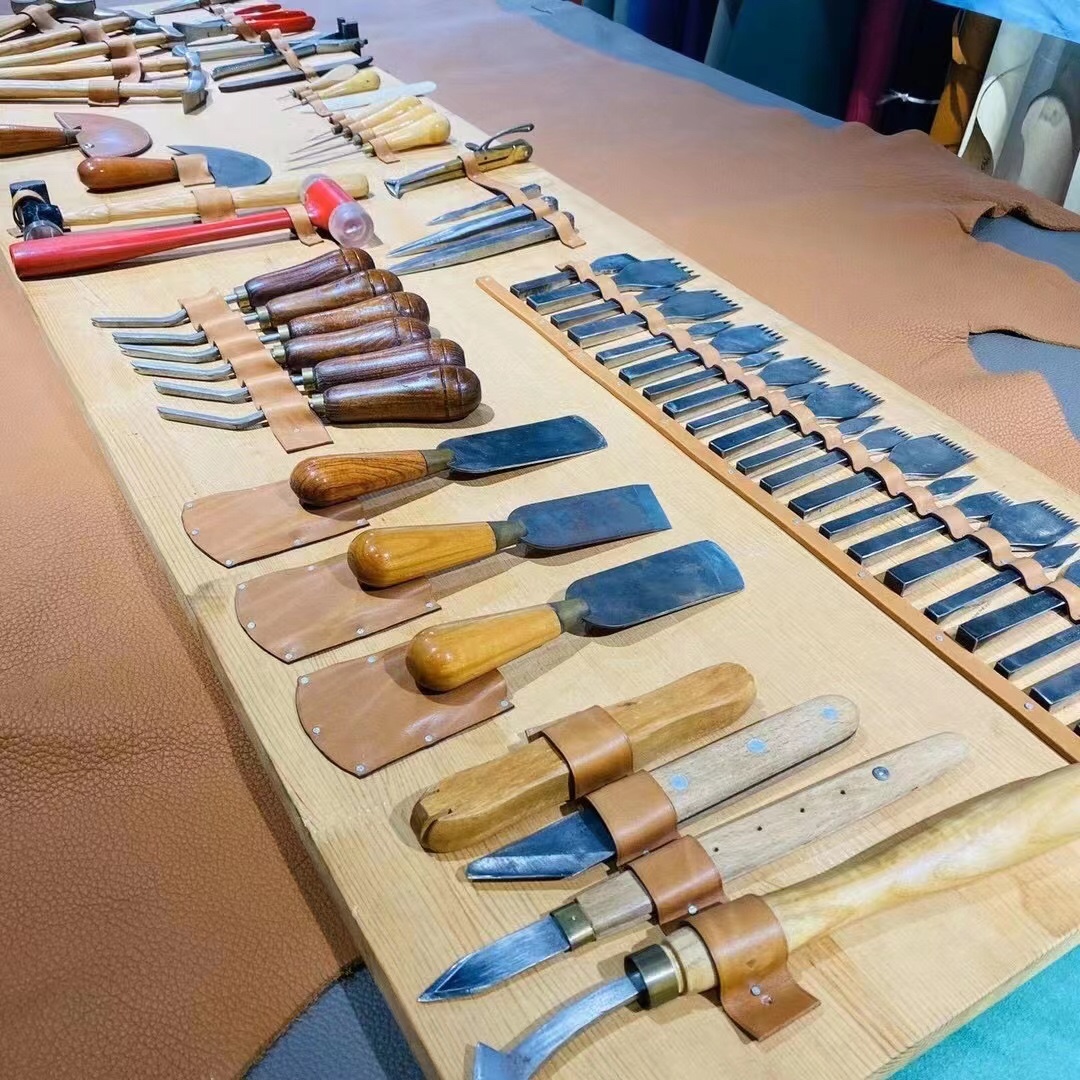 Hermes bag making process：Own workshop