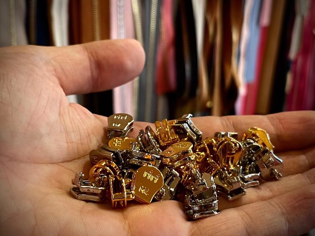 Hermes bag making process：All accessories are from international first-line brand suppliers