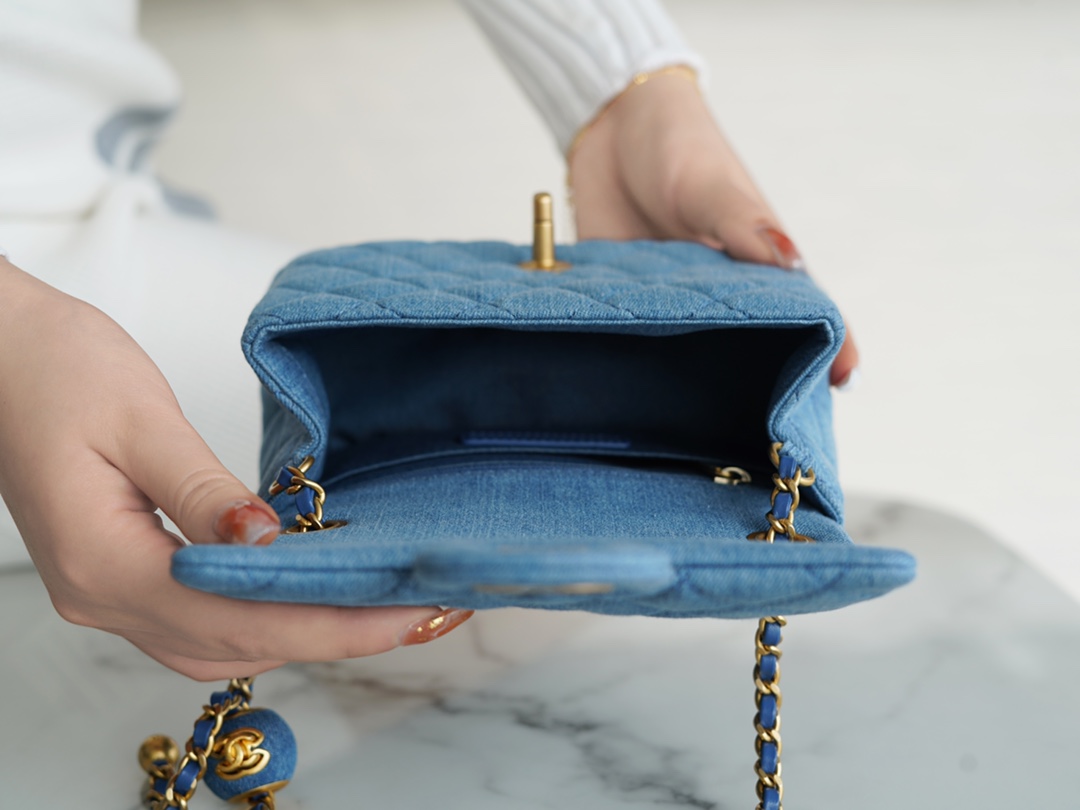 𝐂𝐇𝐀𝐍𝐄𝐋 Classic Flap France 𝐇𝐚𝐚𝐬Original Lychee Pattern🐂 Classic Flap Bag Fang Fatty🔆Black Silver🖤