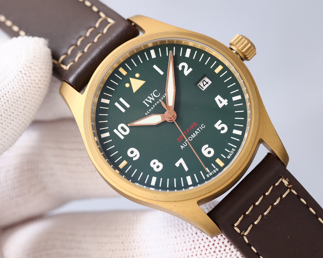 IWC- Spitfire Pilot's Watch Chronograph Movement: the powerful and stable Shanghai caliber 7750