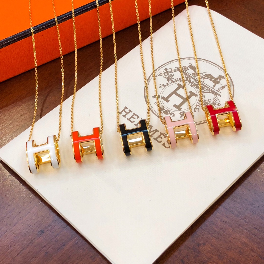 Hermes necklace