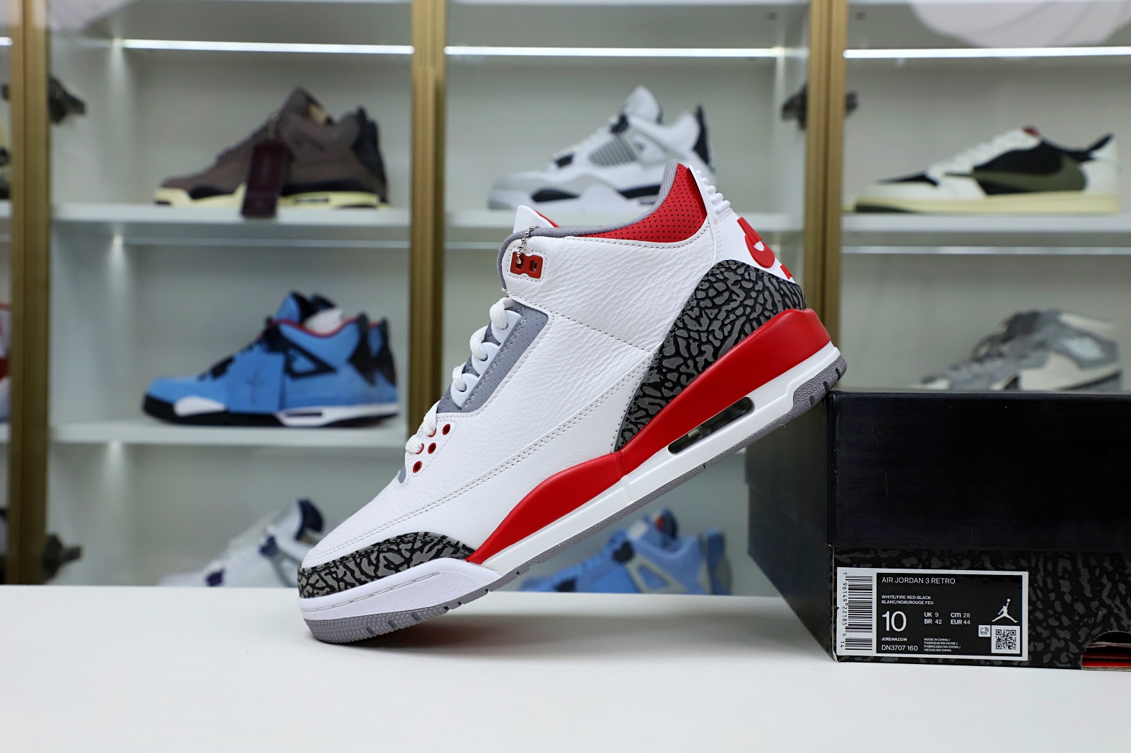 AIR JORDAN 3RETRO FIRERED （DN3707-160)