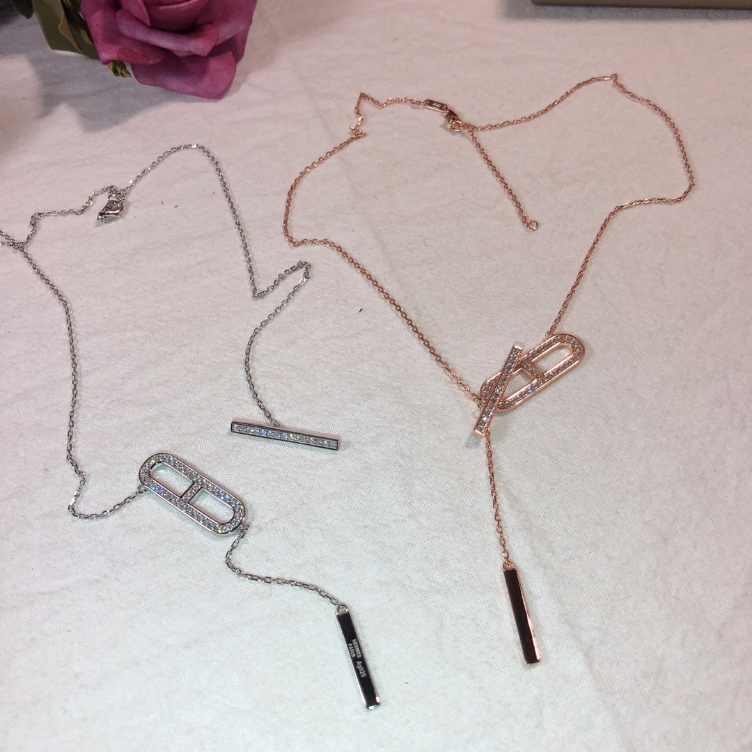 Hermes necklace