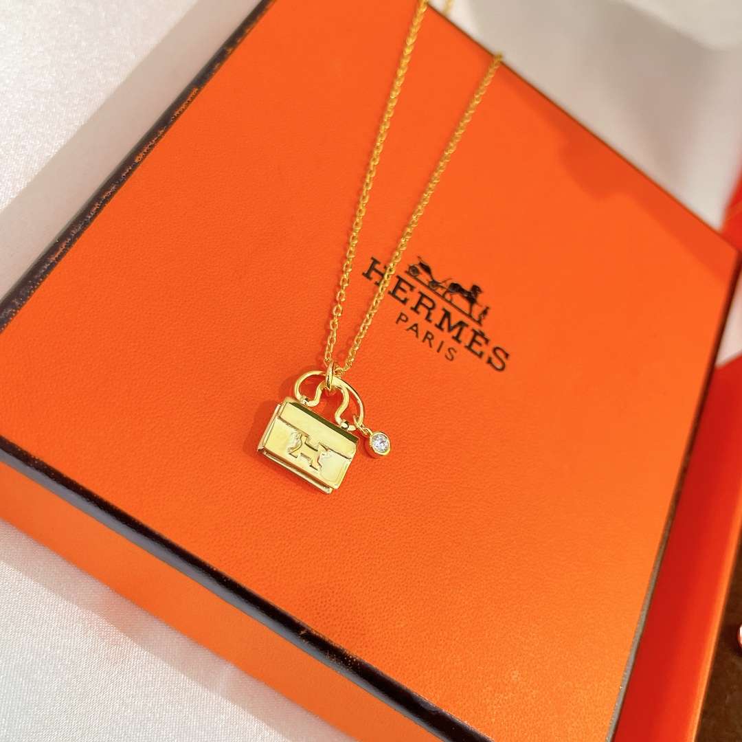 Hermes necklace