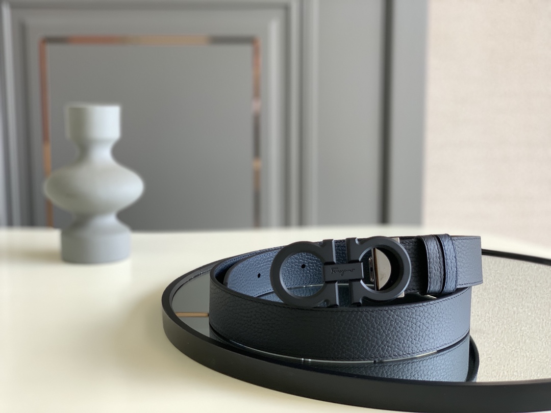 FERRAGAMO with original Gancio hardware