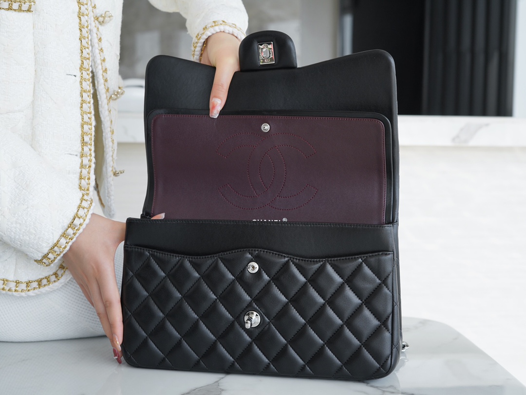 𝐂𝐇𝐀𝐍𝐄𝐋 Classic Flap Italy 🇮🇹 The 𝗚𝗥