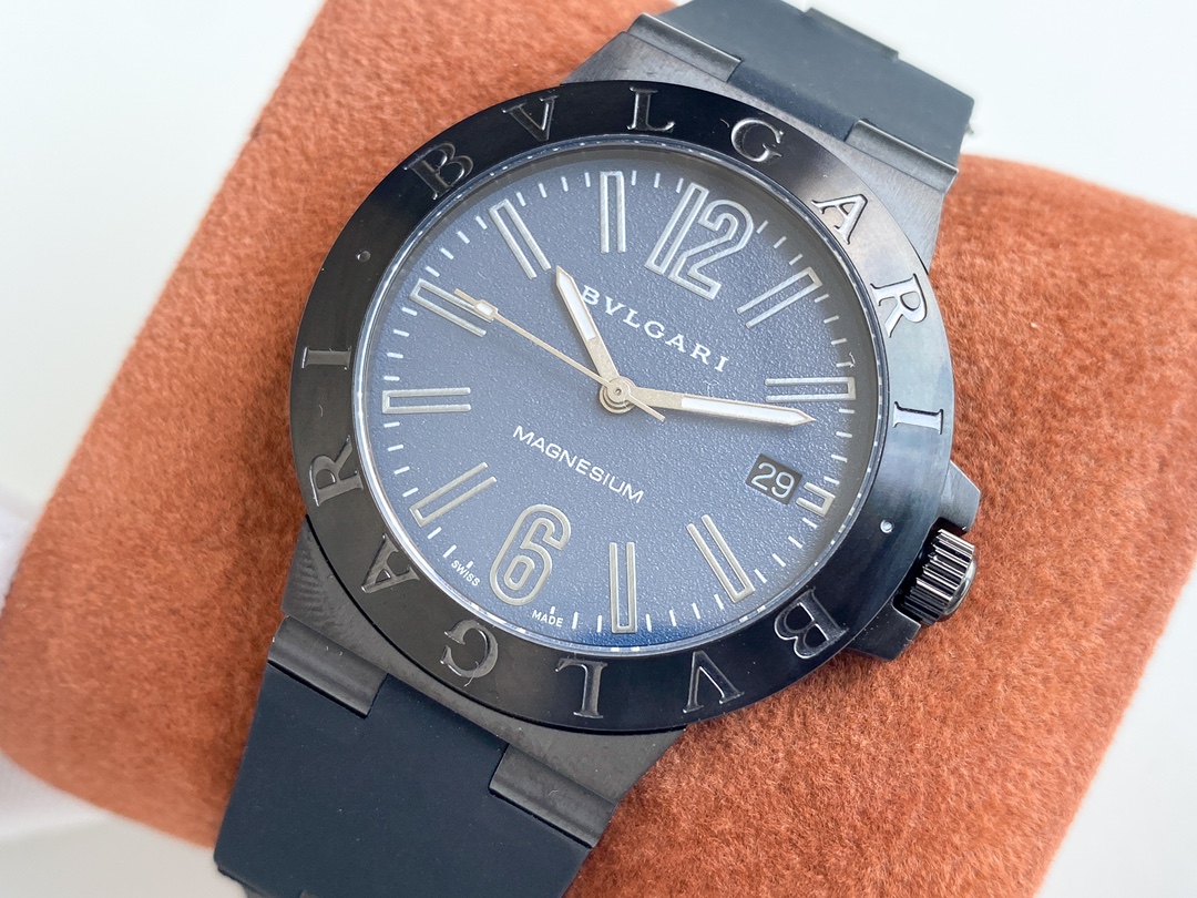 Bulgari ALU M INIU M watch series