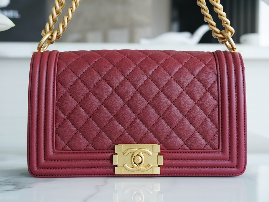 𝗖𝗵𝗮𝗻𝗲𝗹 𝗟𝗲𝗯𝗼𝘆  Original 