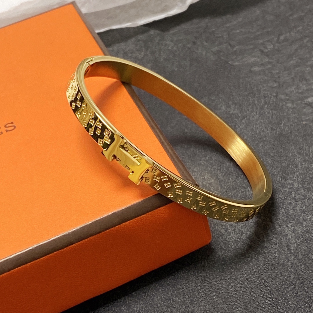 Hermes bracelet