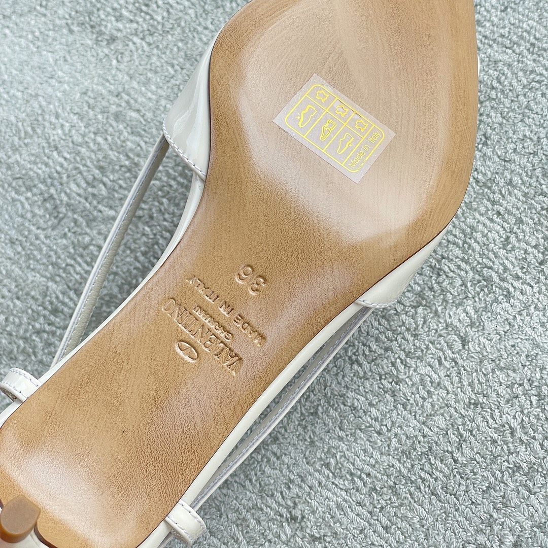 Valentino V Buckle Heel 4CM Kitten Heel White