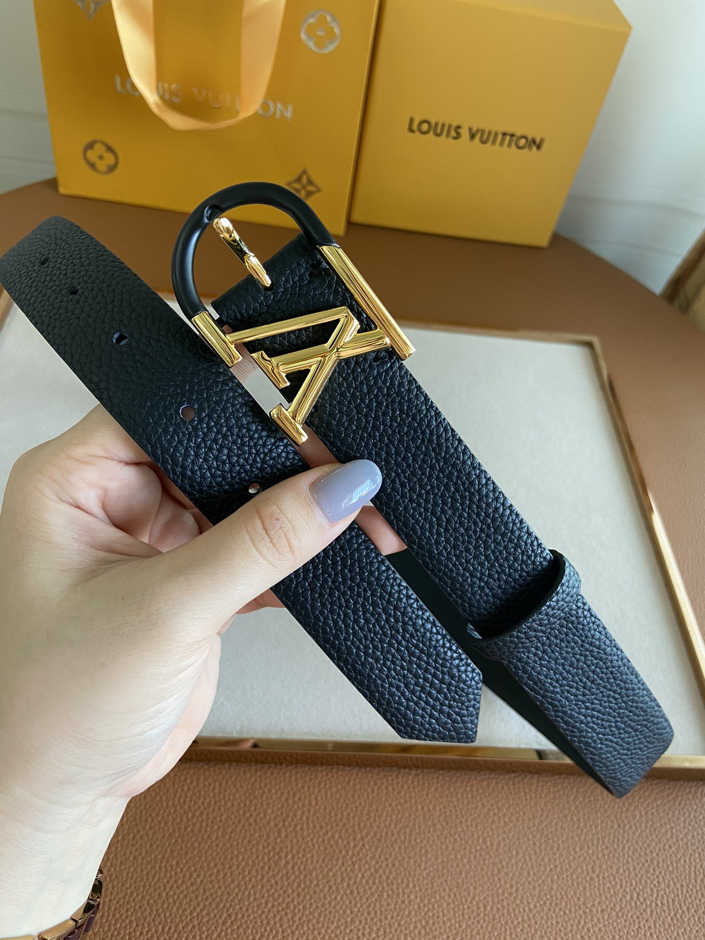 LOUIS VUITTO Essential 3.0cm Belt