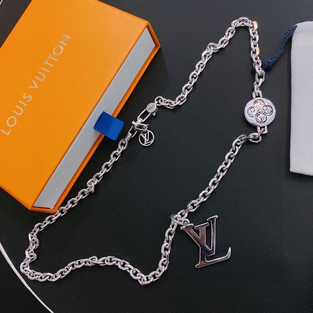 Louis Vuitton vintage silver necklace, couple's version, chain length 60 cm, changeable