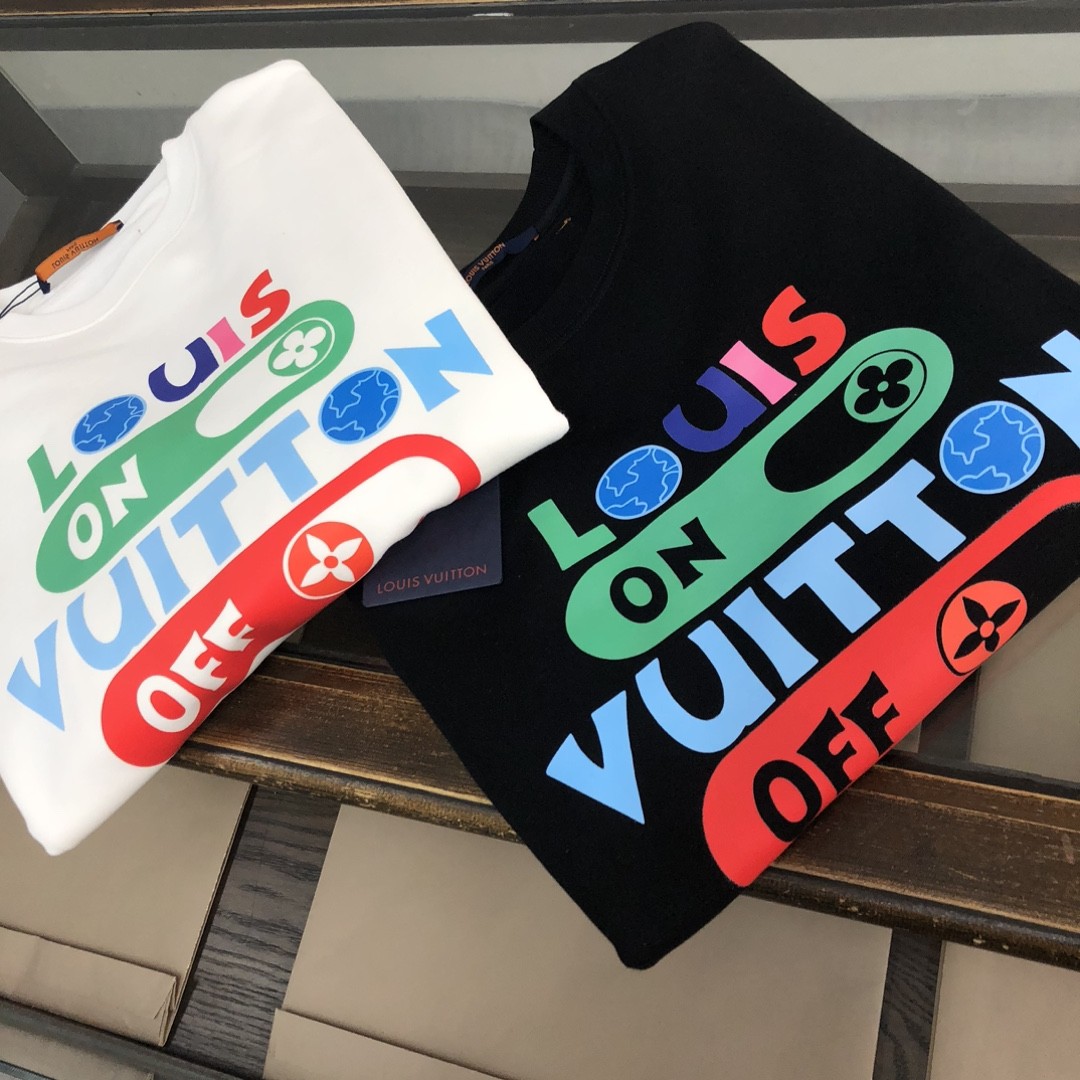 Louis Vuitton 2023 new autumn and winter couples style round neck sweatshirt