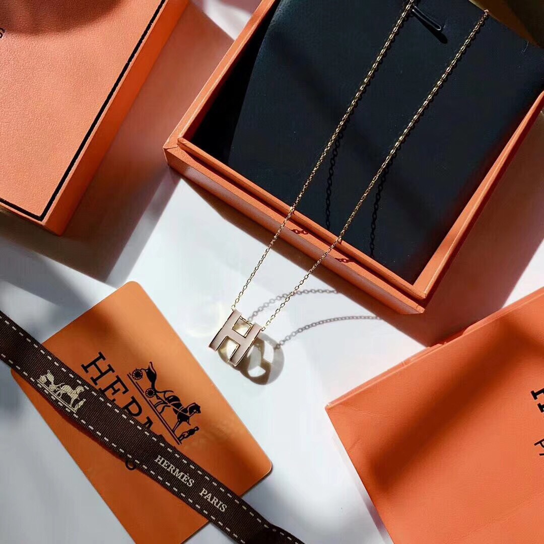 Hermes necklace