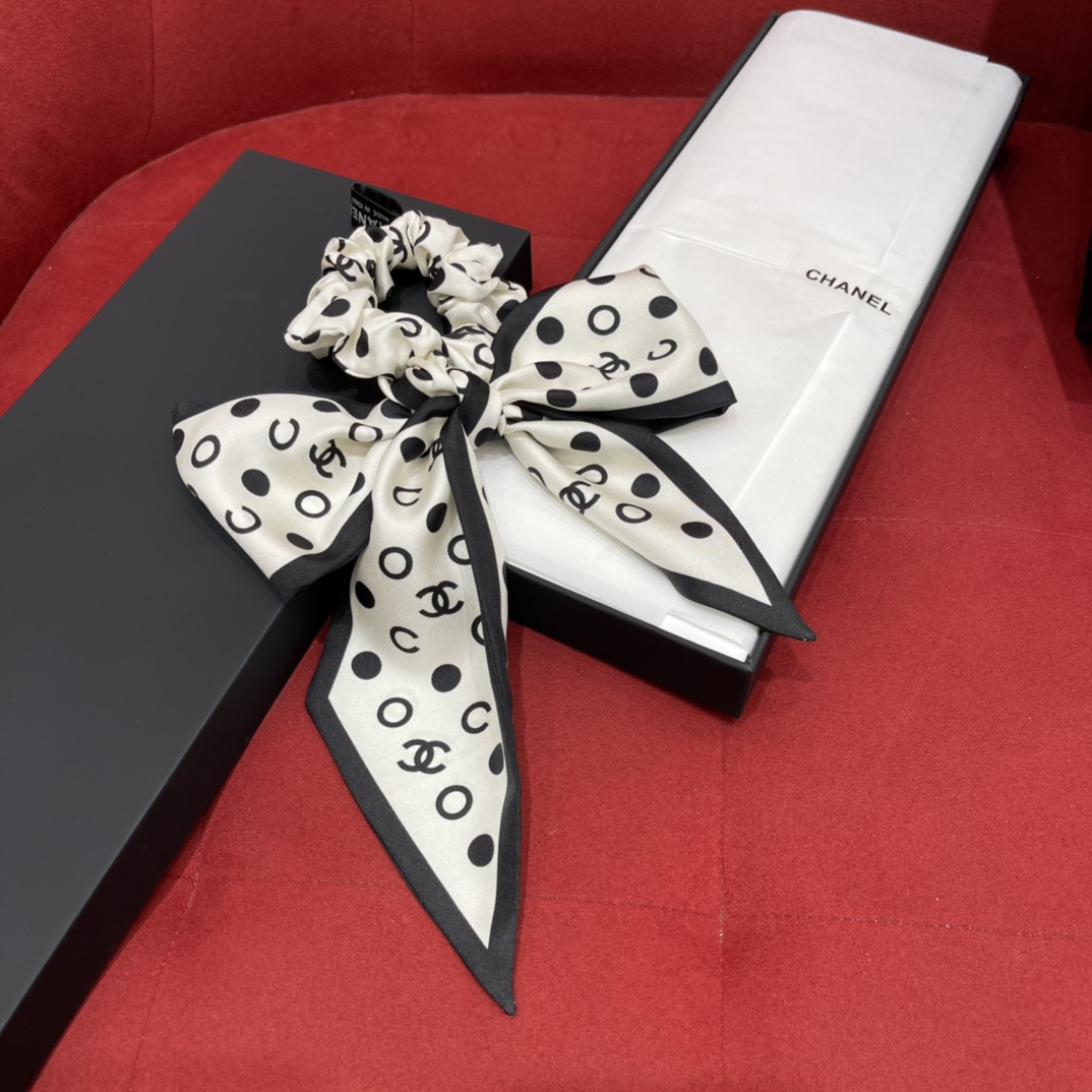 𝐂𝐡𝐚𝐧𝐞𝐥 Super multi-purpose, headbands, scarves, decorations are invincible 14 momme silk