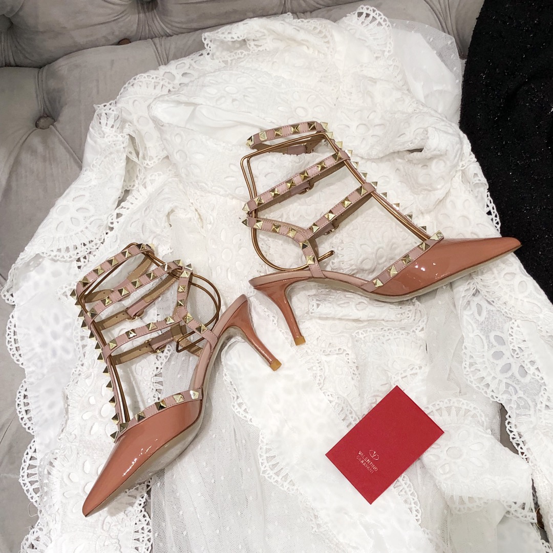 【Valentino】Valentino Valentino top version beige patent leather 3 with 6.5cm high heels