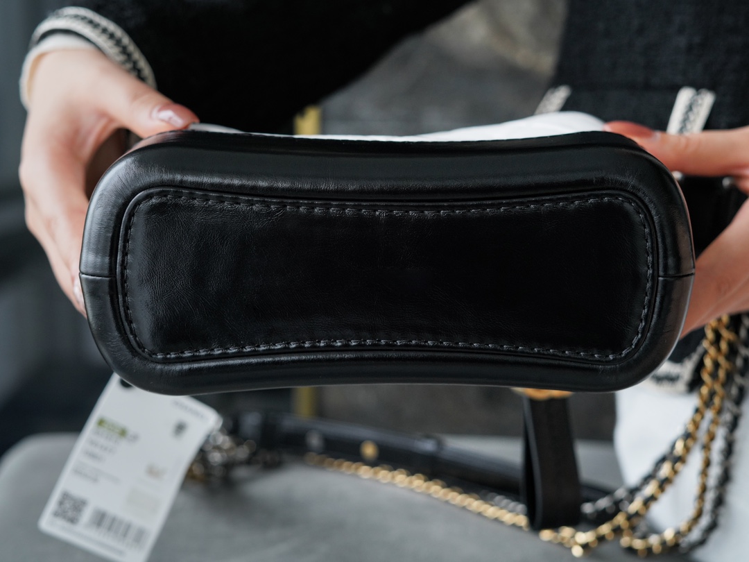 𝗖𝗵𝗮𝗻𝗲𝗹 𝗚𝗮𝗯𝗿𝗶𝗲𝗹𝗲❥ classic stray bag Italy 🇮🇹 