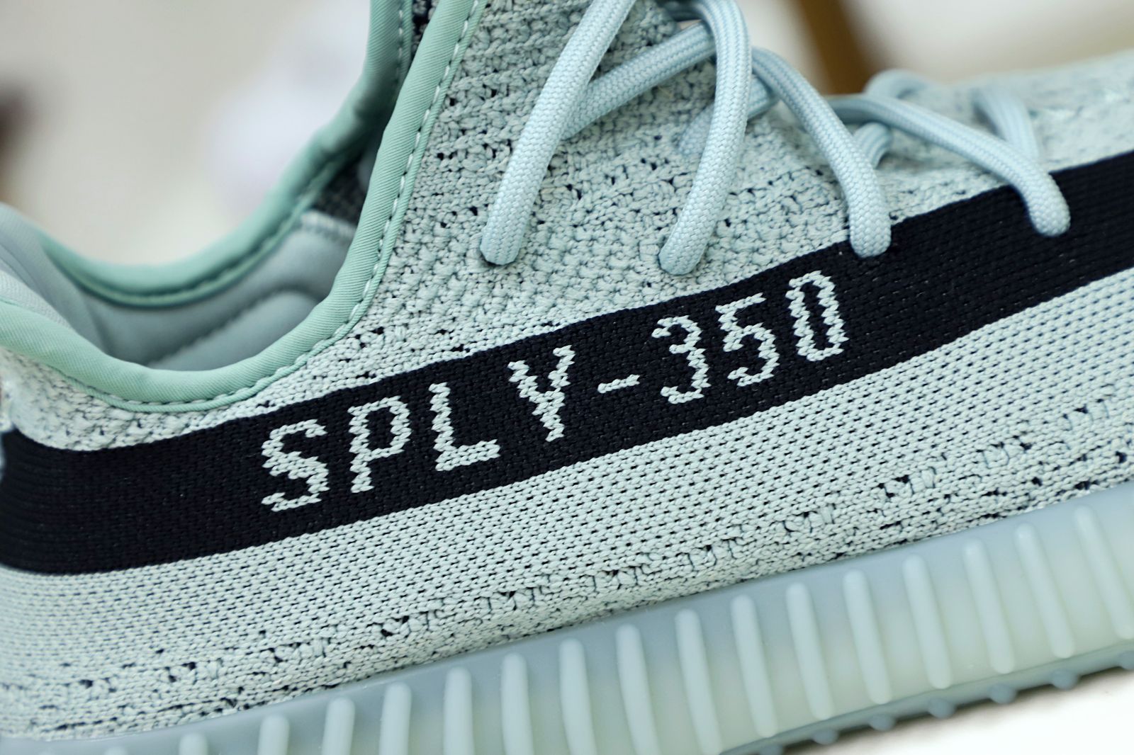 Yeezy boost 350 V2 Salt Core Black Salt