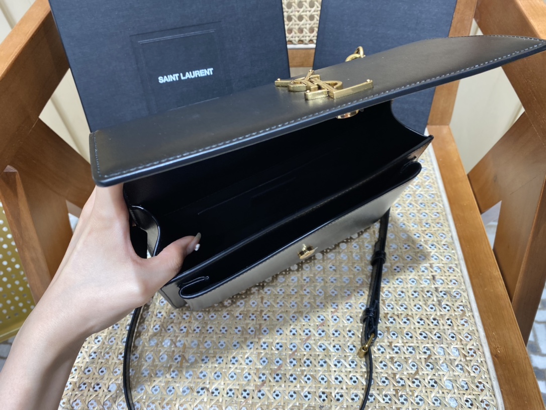 SAINT LAURENT 𝙉𝙚𝙬 𝙢𝙚𝙙𝙞𝙪𝙢 𝙨𝙪𝙣𝙨𝙚𝙩 #634723.JD