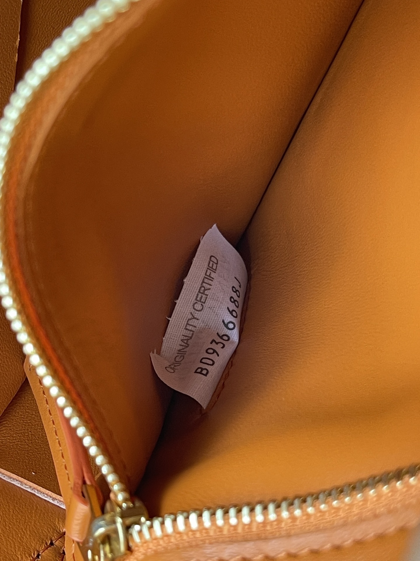 Bottega Veneta Cassette 5-panel lychee print Maple Brown #666870