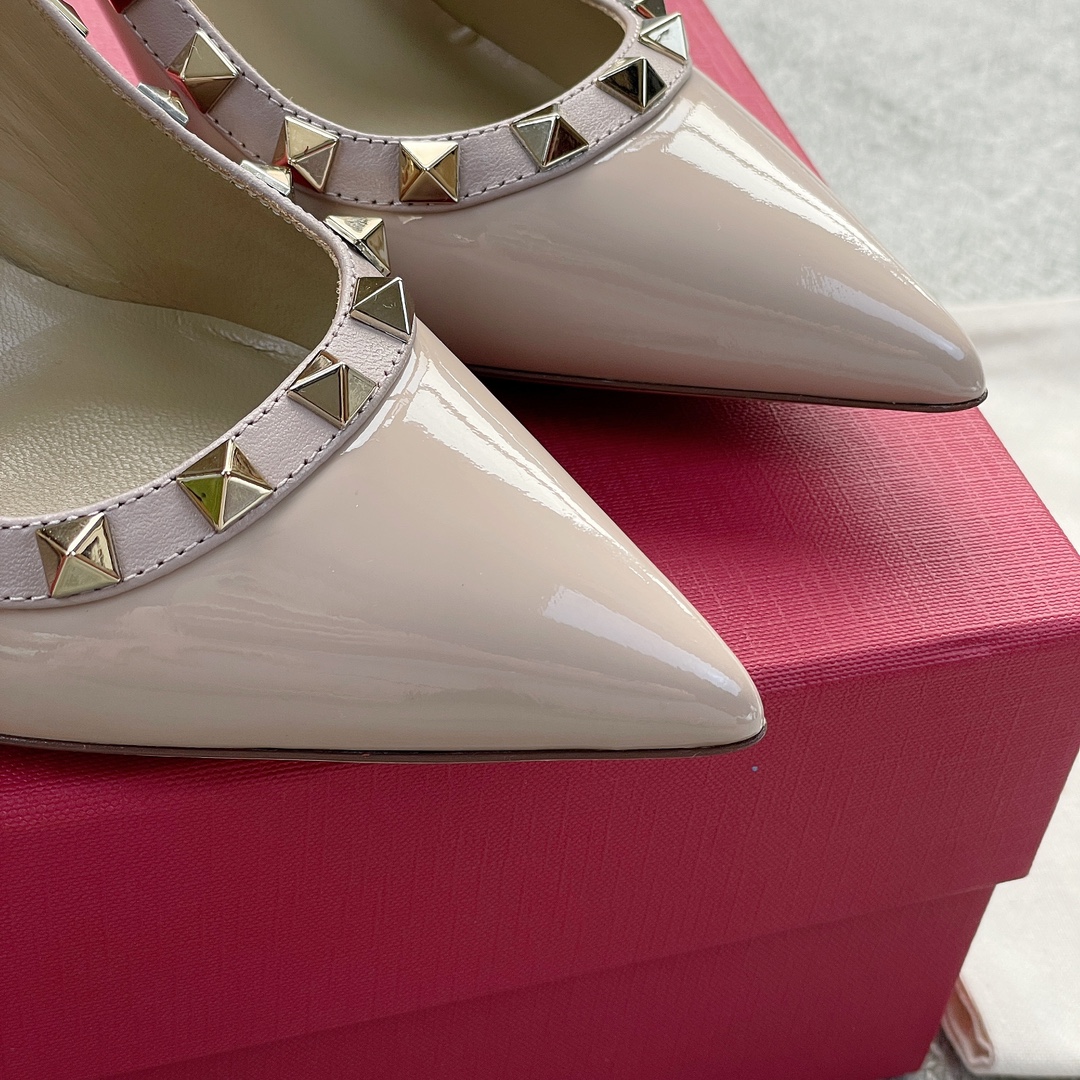 Valentino VT high heeled single 8.5CM patent leather nude