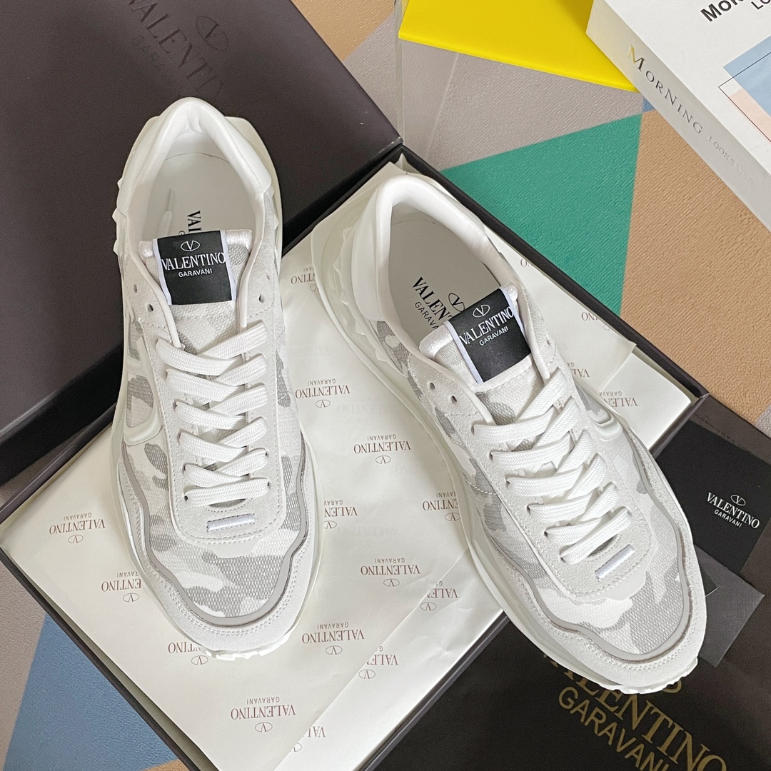 【Valentino】𝟐𝟎𝟐𝟏/𝐒𝐒 𝐧𝐞𝐰  Valentino new NETRUNNER series casual air cushion sports shoes