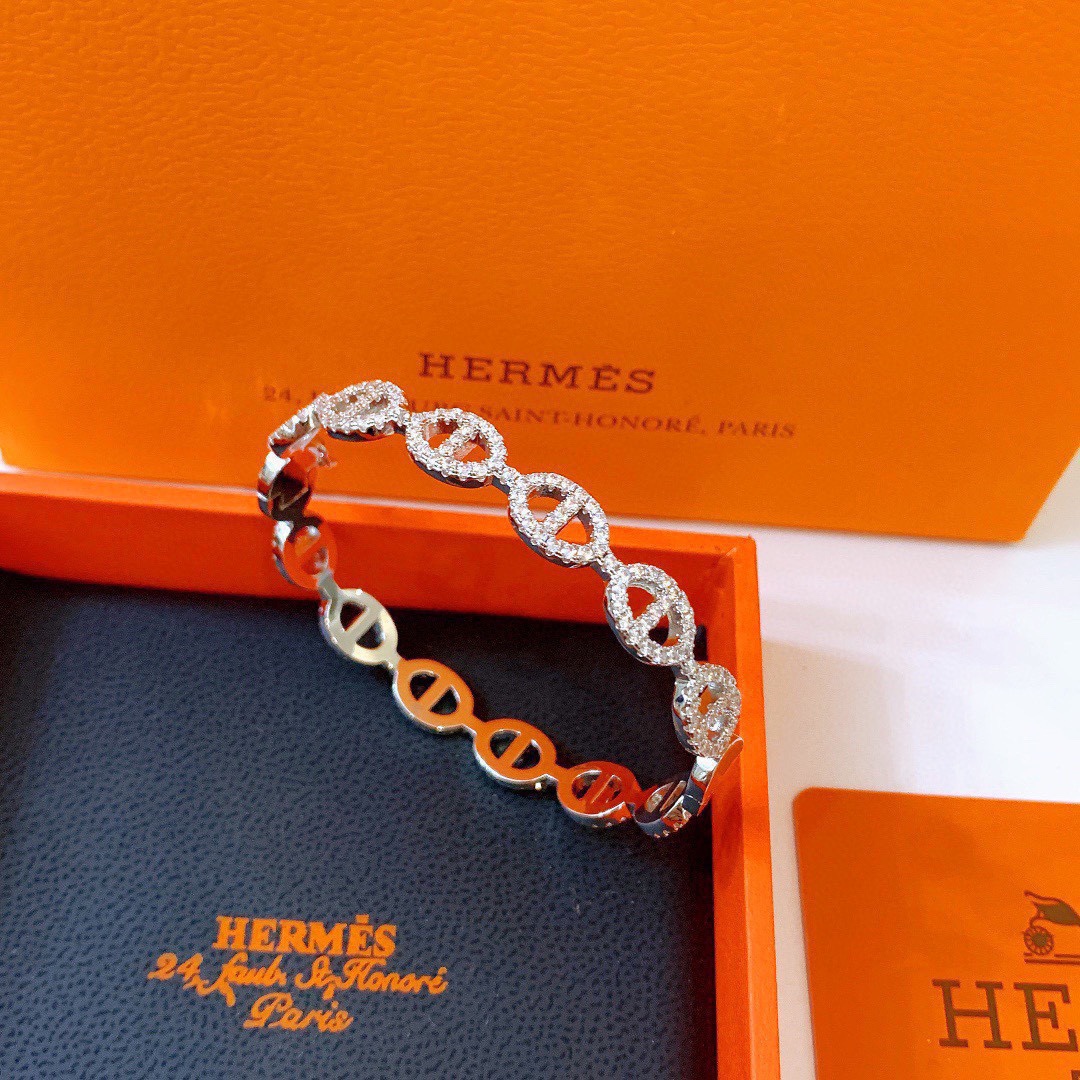 Hermes bracelet