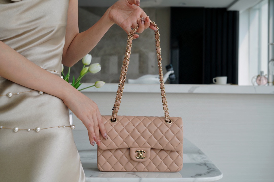 𝐂𝐇𝐀𝐍𝐄𝐋 Classic Flap Italy 🇮🇹 The 𝗚𝗥