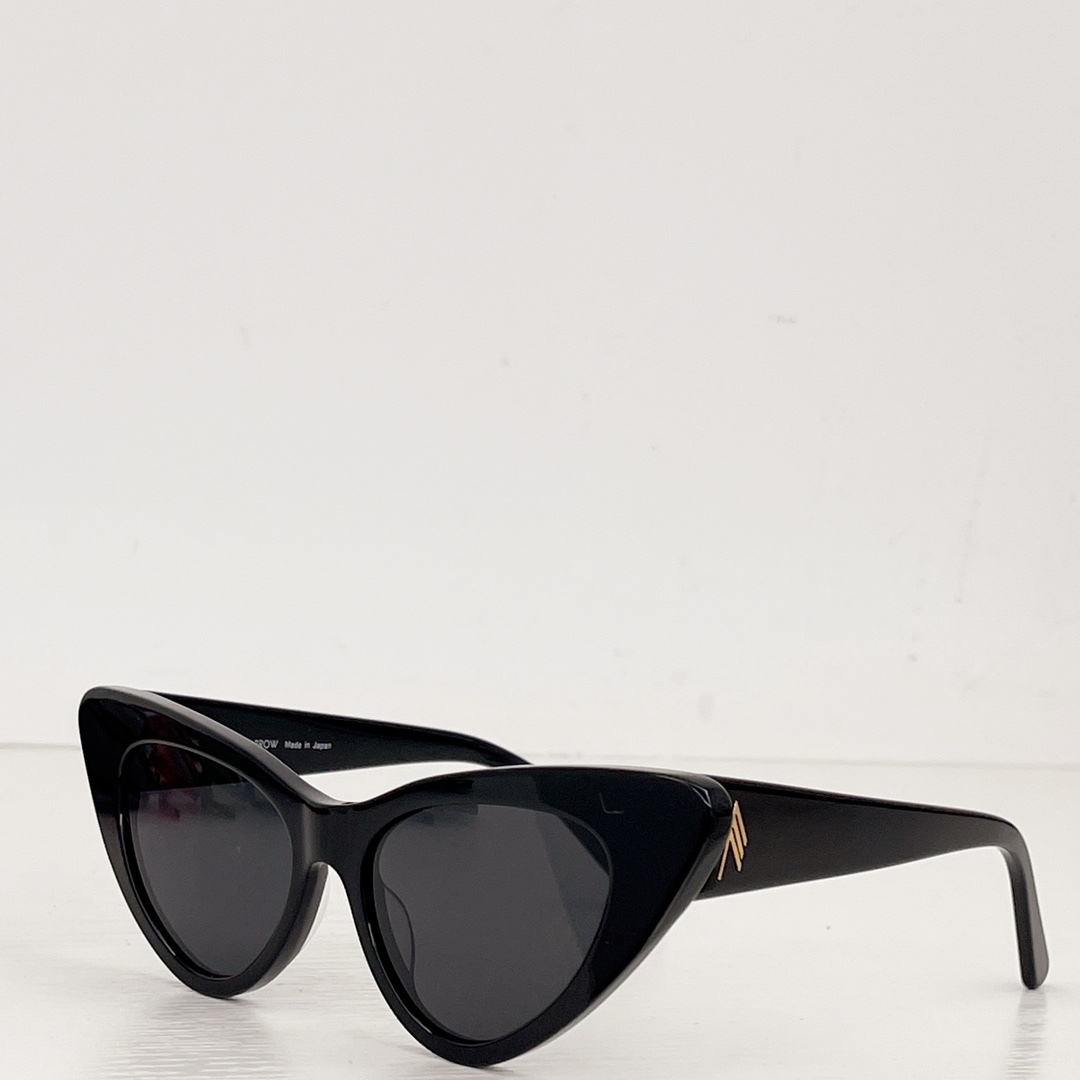 LINDA FARROW✨✨✨MODEL：DORA D-FRAME