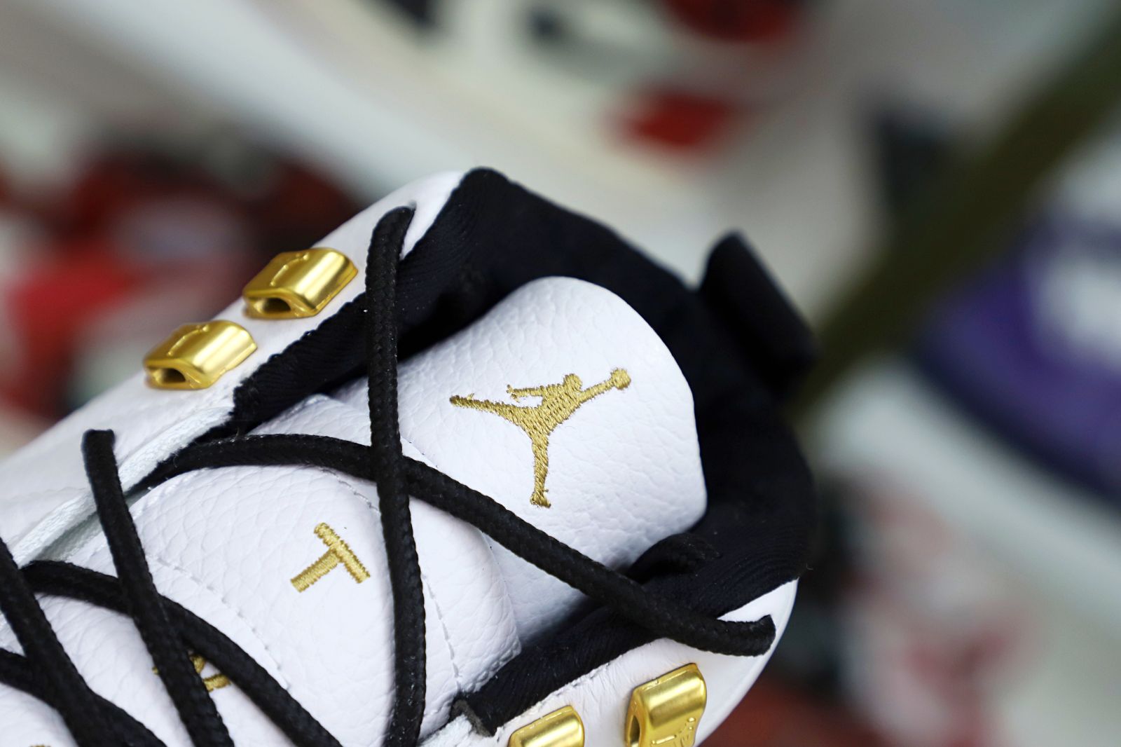 AIR JORDAN 12 RETRO ROYALTY