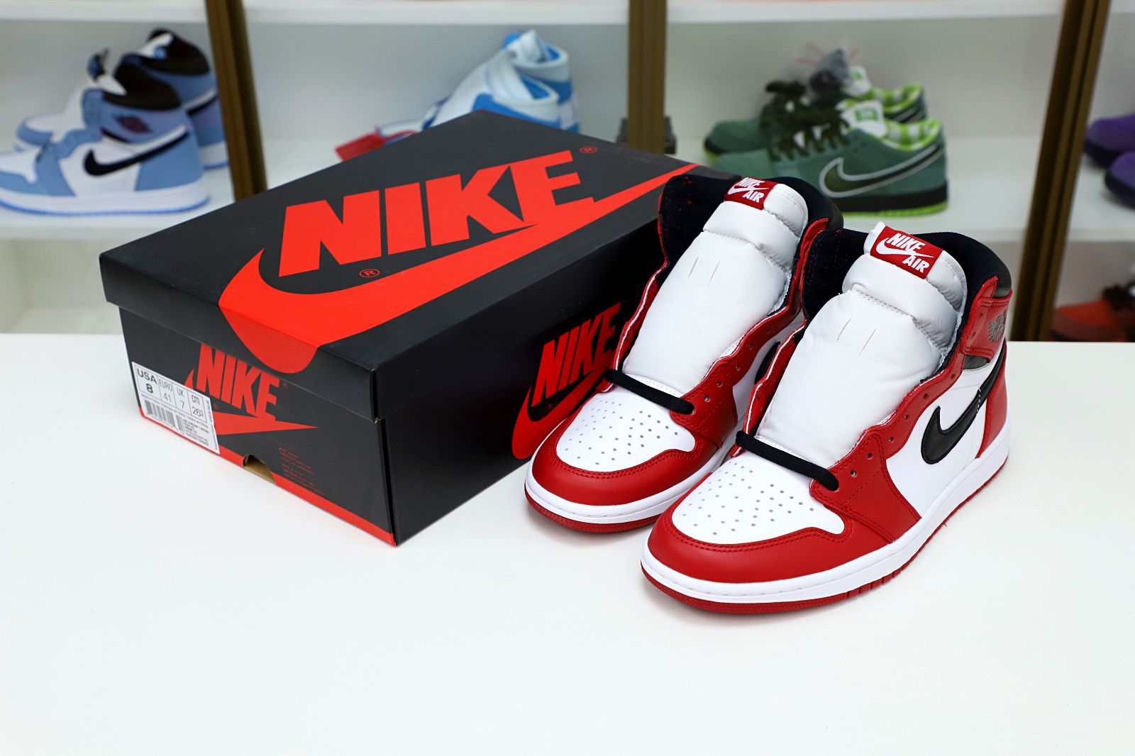 AIR JORDAN 1 RETRO HIGH OG CHICAGO 2015