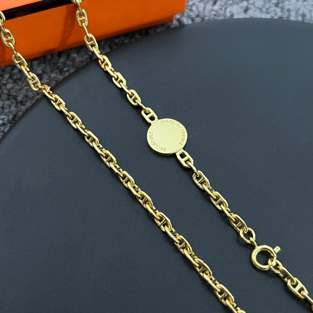 Hermes necklace