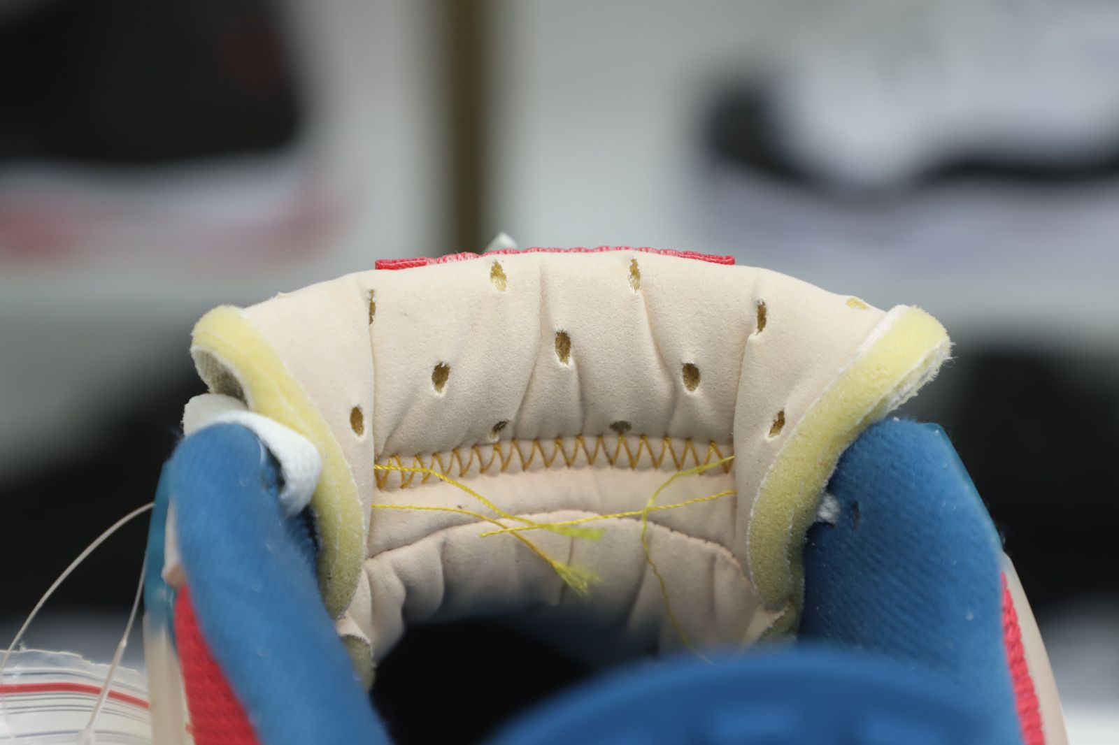 UNION LA X AIR JORDAN 4 RETRO GUAVA ICE