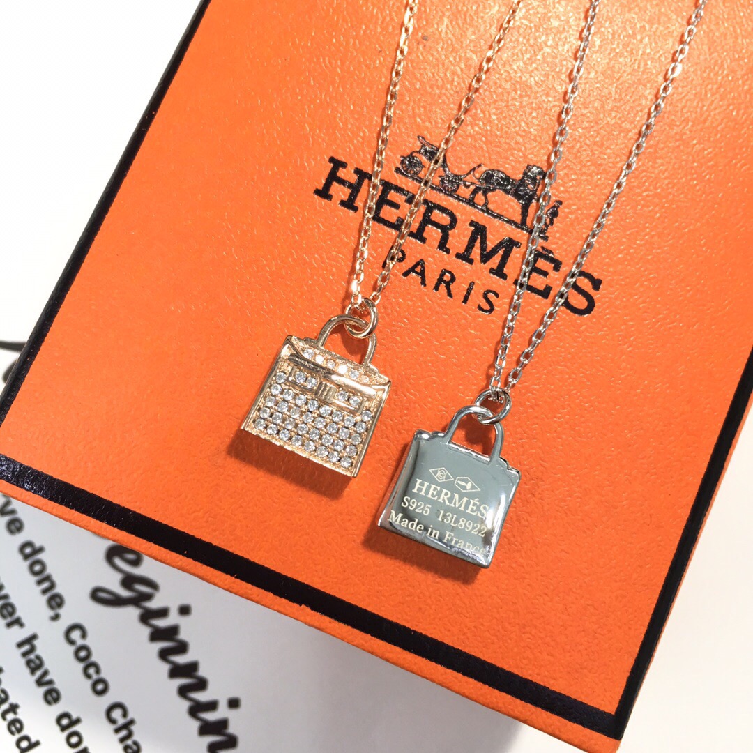 Hermes necklace