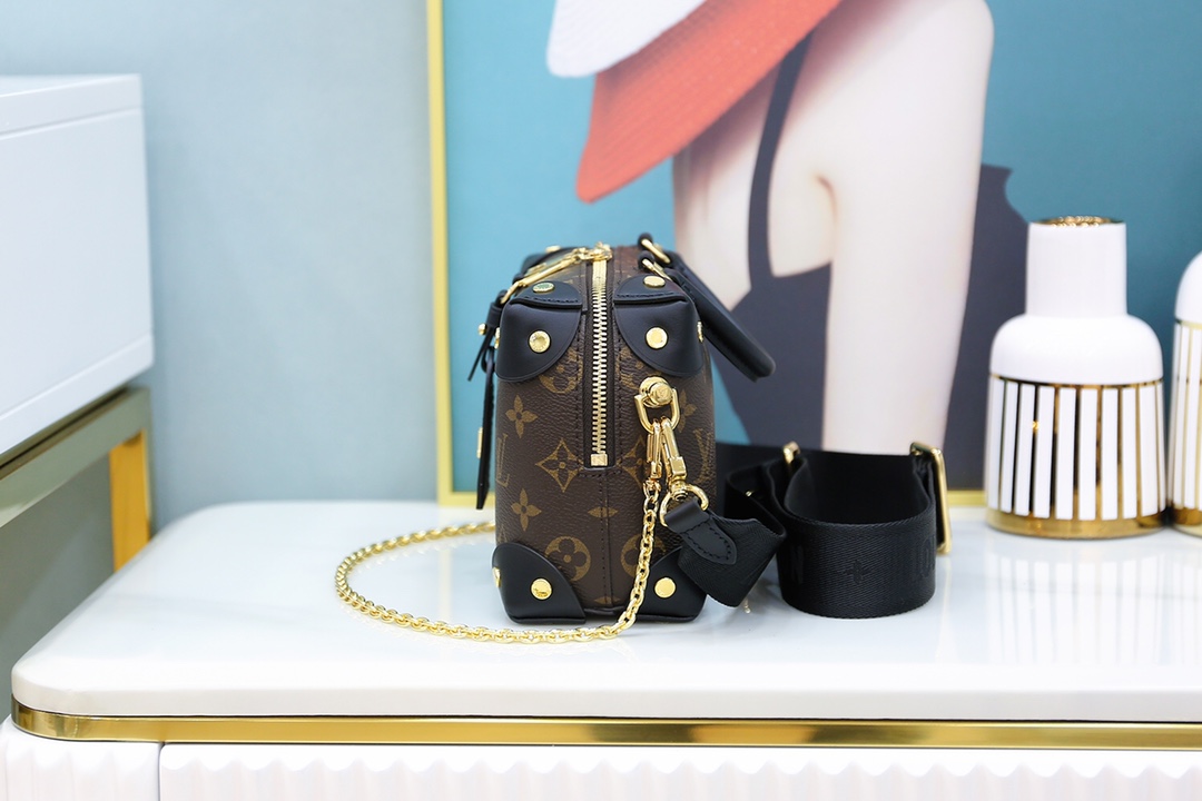 Louis Vuitton𝗣𝗘𝗧𝗜𝗧𝗘 𝗠𝗔𝗟𝗟𝗘 𝗔𝗢𝗨𝗣𝗟𝗘French 🇫🇷 original material / all steel hardware M45571