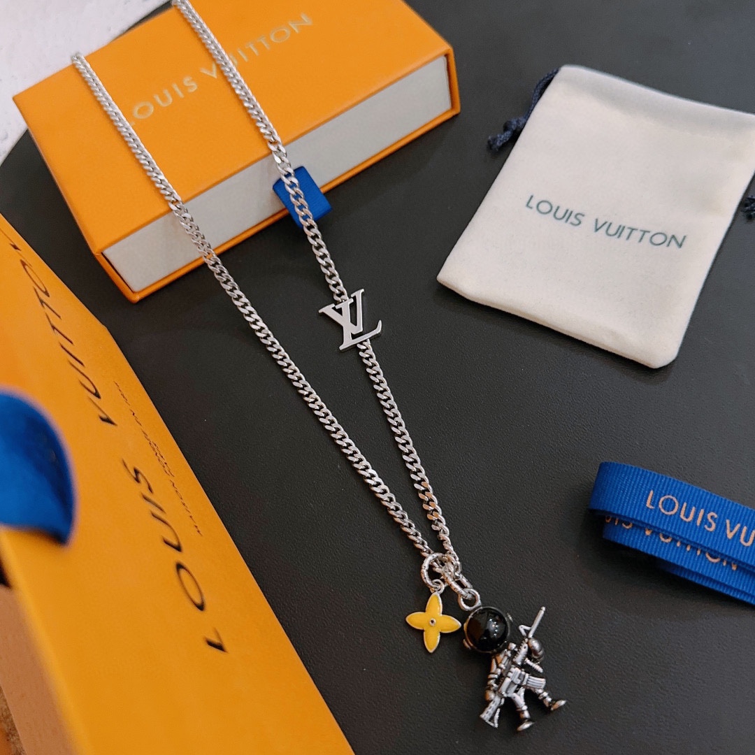 Louis Vuitton vintage silver necklace, couple's version, chain length 60 cm, changeable