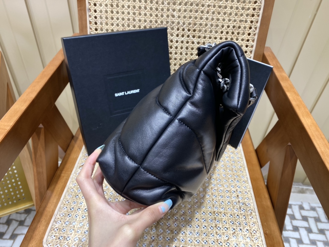 SAINT LAURENT #𝙇𝙤𝙪𝙇𝙤𝙪 𝙥𝙪𝙛𝙛𝙚𝙧#57747 (large silver buckle)