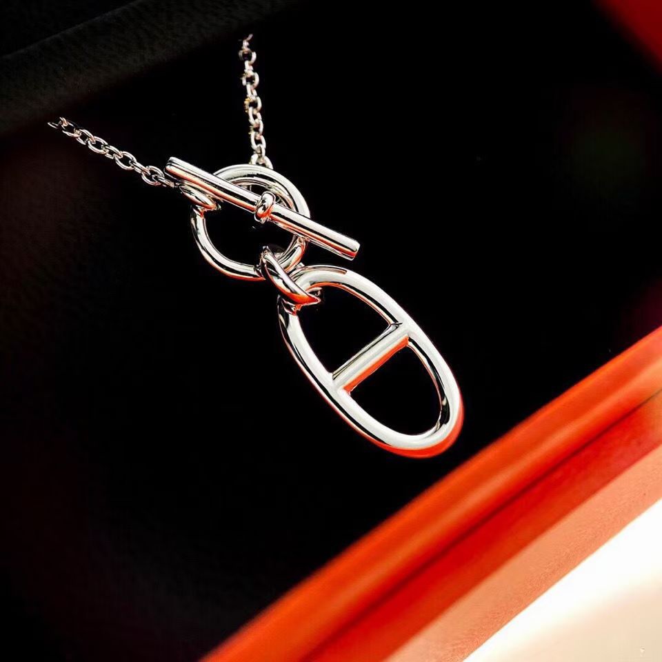 Hermes necklace