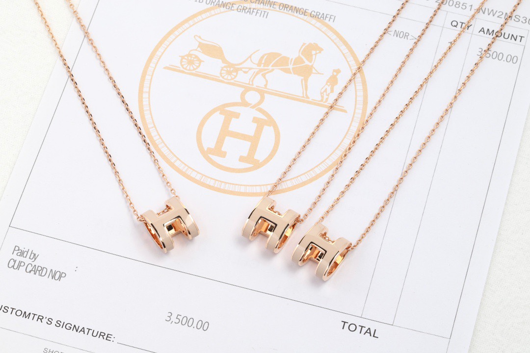 Hermes necklace