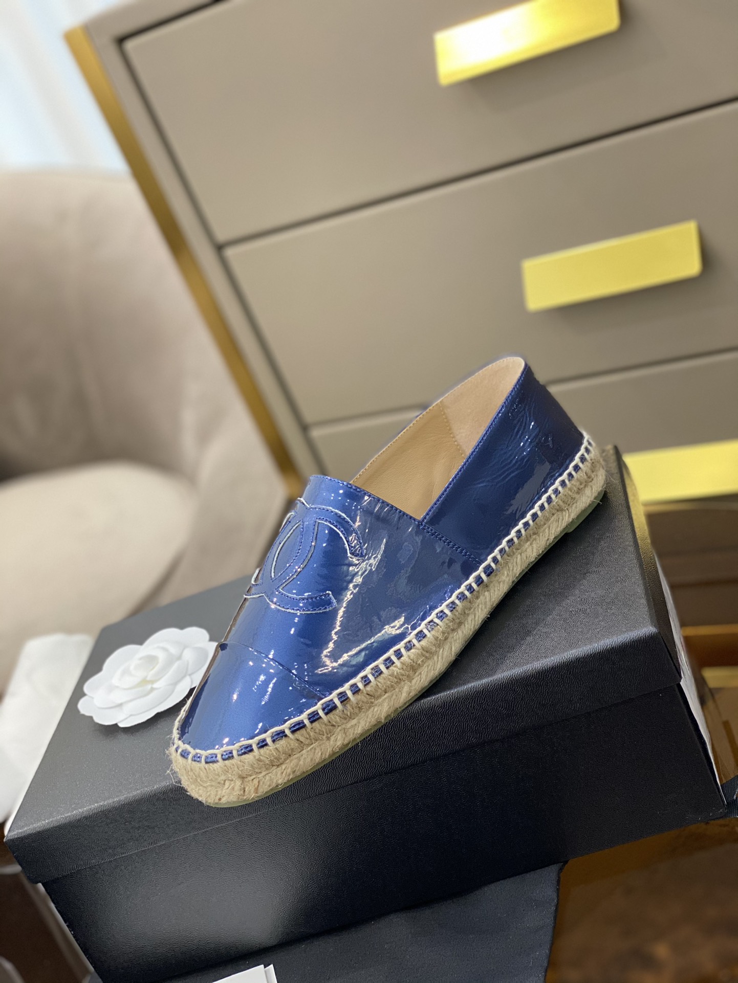 CHANEL fisherman shoes Chanel classic version of the original injection of rubber translucent rubber original color hemp sole