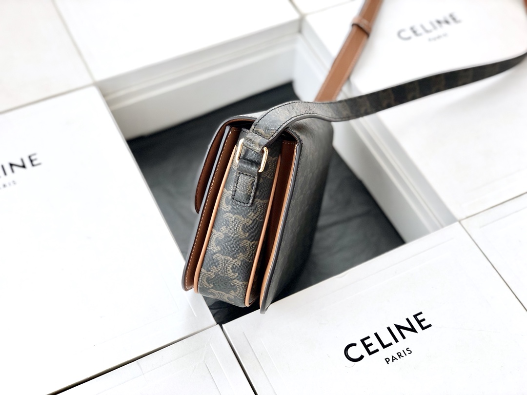 𝐂𝐞𝐥𝐢𝐧𝐞 Triomphe Medium 22.5cm