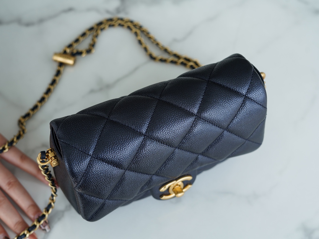 𝗖𝗛𝗔𝗡𝗘𝗟✦𝗖𝗹𝗮𝘀𝘀𝗶𝗰 𝗙𝗹𝗮𝗽 21/22 Fall/Winter New Arrival Bullet Case Square Fatty Pearlescent Black Blue