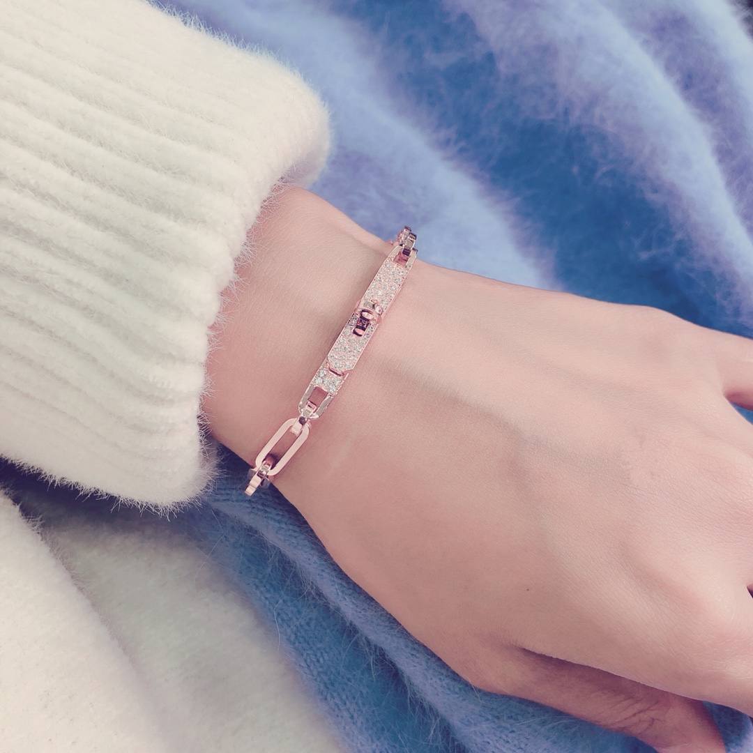 Hermes bracelet