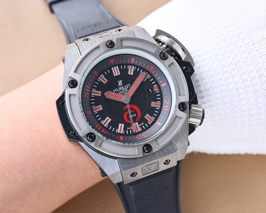 Hublot. King Power Diver 731.NX.1190.RX 【Titanium Case】