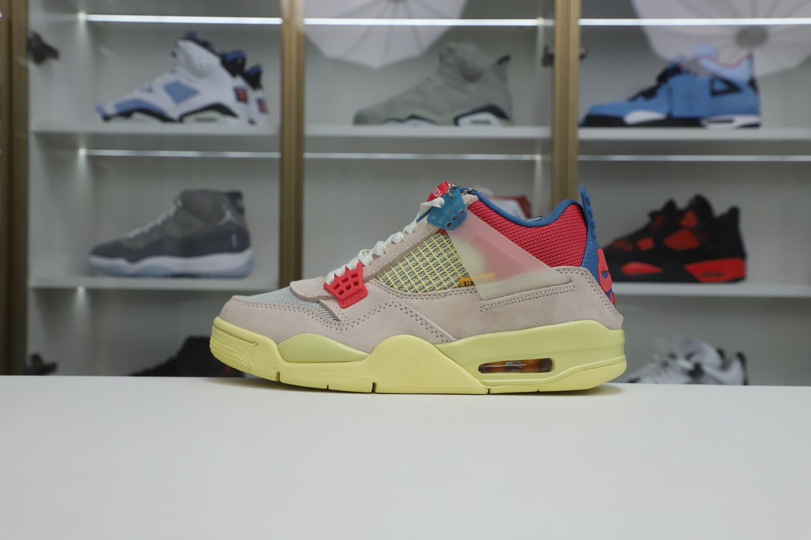 UNION LA X AIR JORDAN 4 RETRO GUAVA ICE